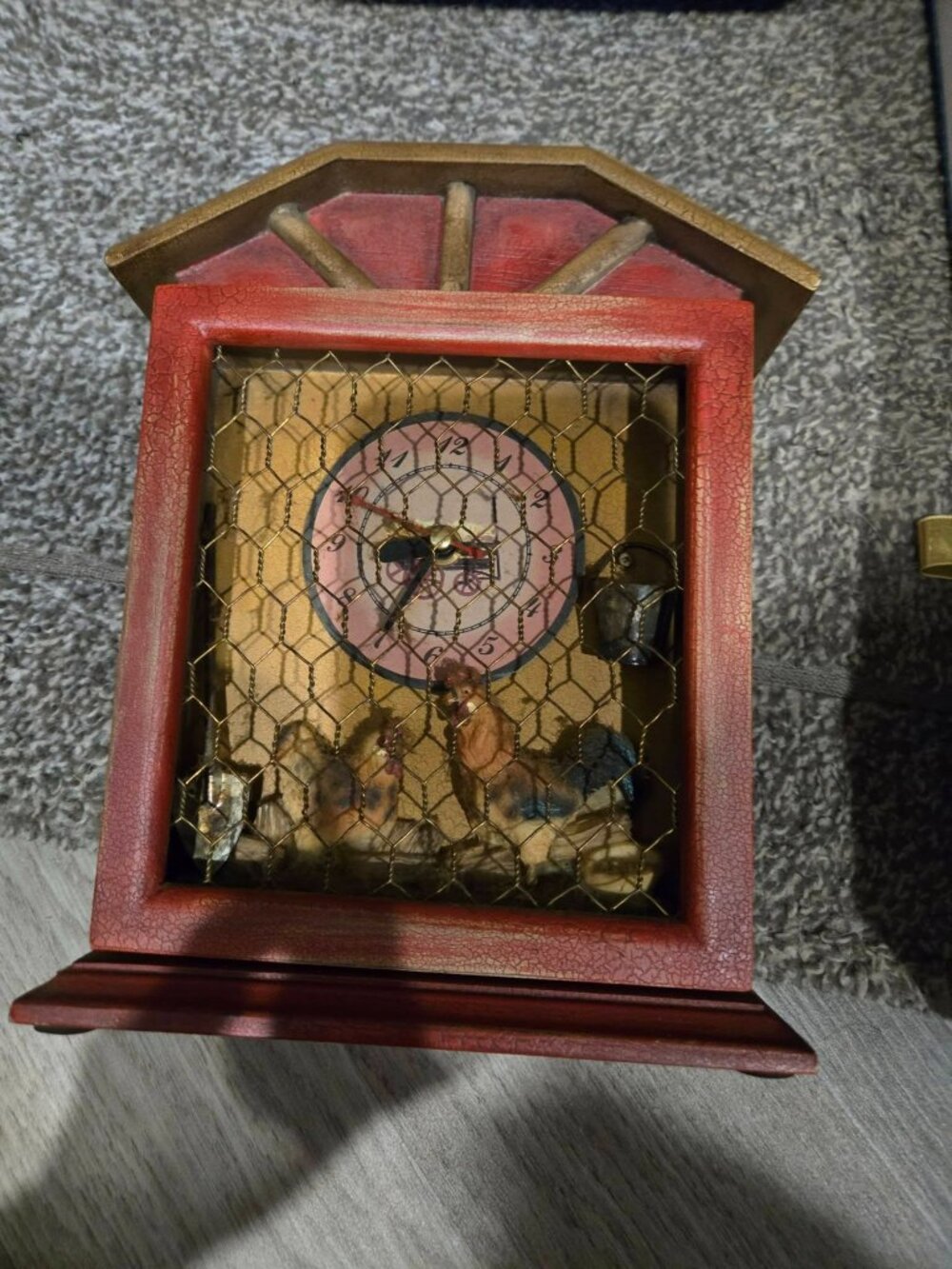 vintage wooden chicken clock